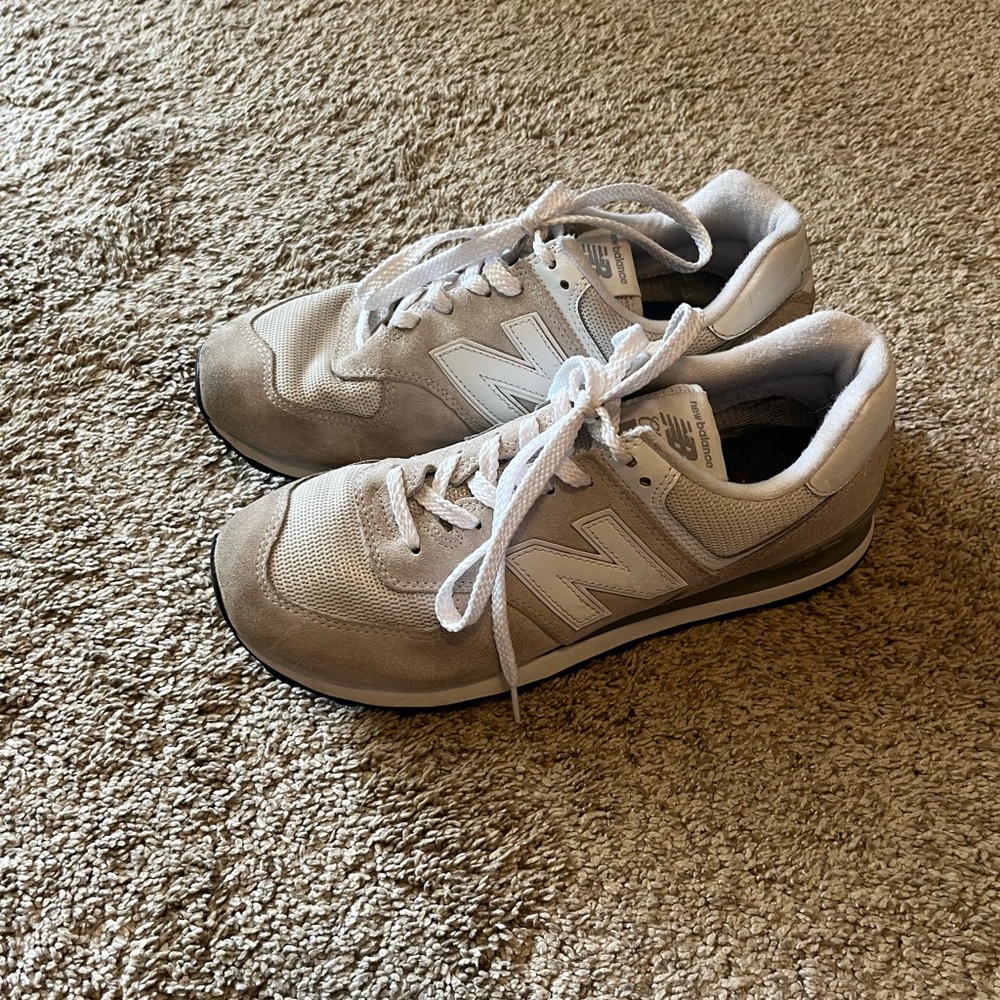 Women’s New Balance 574